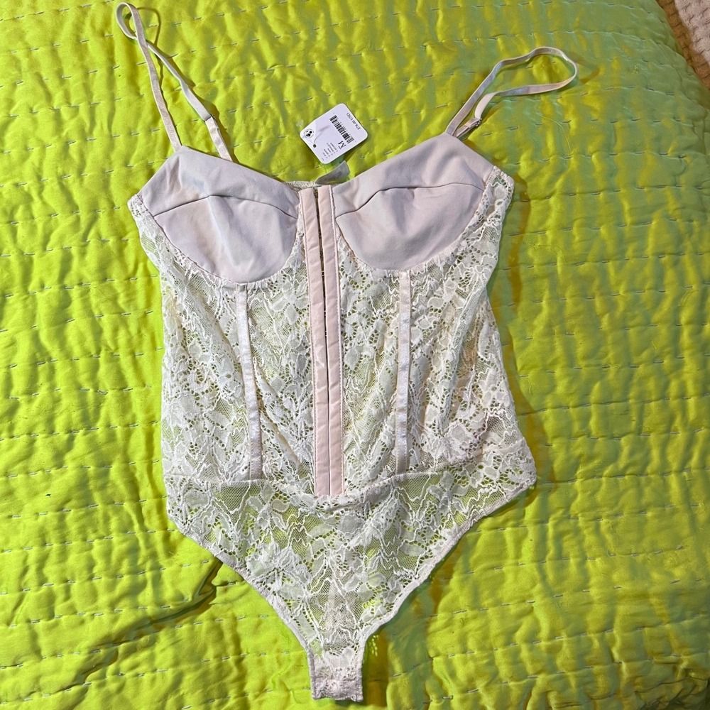 NWT Free People Ivory Lace Corset‎ Bodysuit Teddy Snap Closure Size Medium